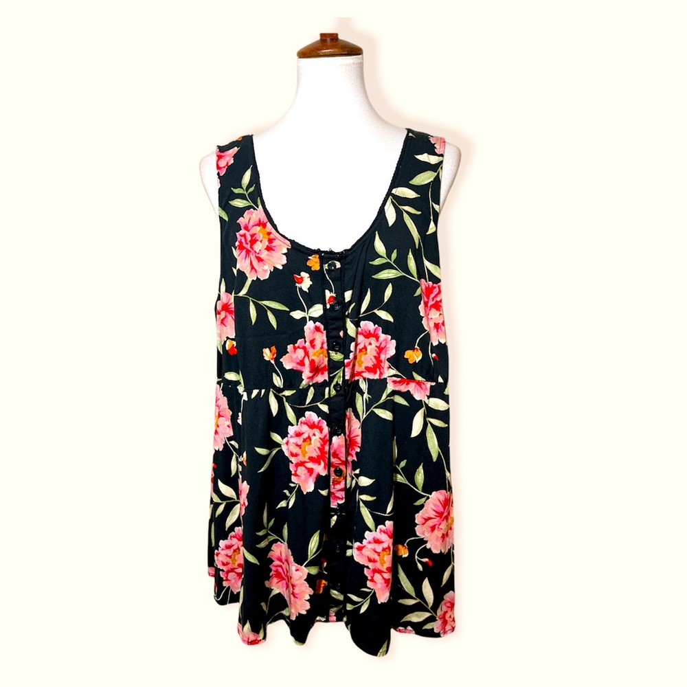 Torrid floral sleeveless top